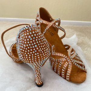 Brand new Suede Sole Wedding Dance Shoes Glitter